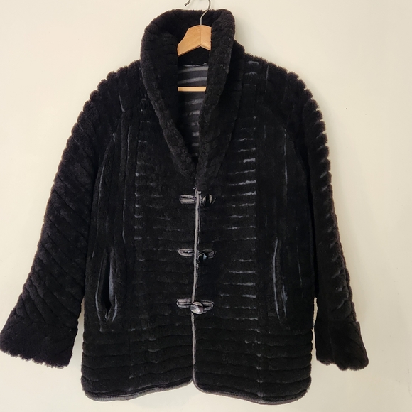 Without brand label Jackets & Blazers - Shearling Black Coat Reversible